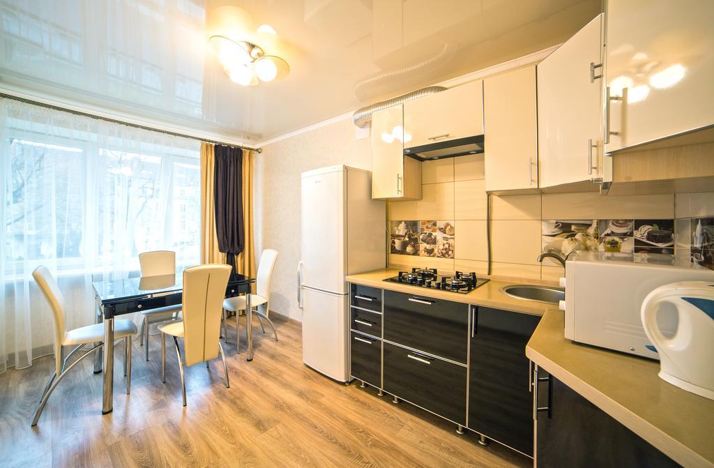 Apartments On Svobody Avenue- The Center Of Λβιβ Εξωτερικό φωτογραφία